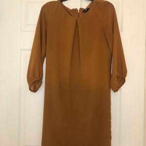 Above the knee quarter sleeve dress